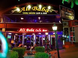 Alibaba Türkü Bar | Her Gece Canlı Müzik Alanya